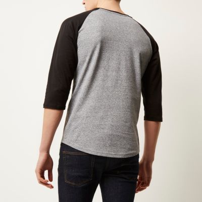 Grey raglan t-shirt